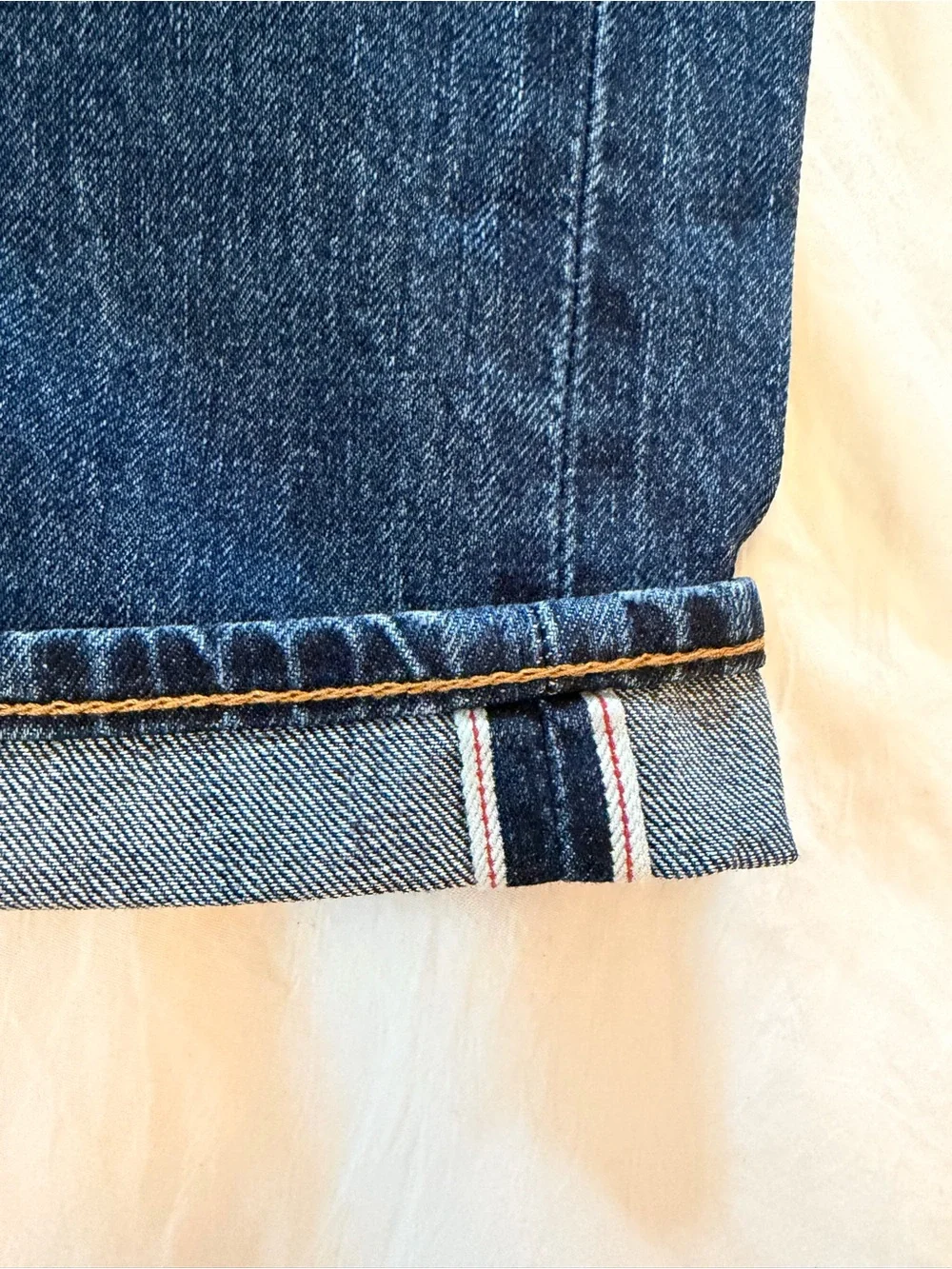 Levis straight leg